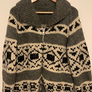 Vintage hand knit Cowichan wool sweater